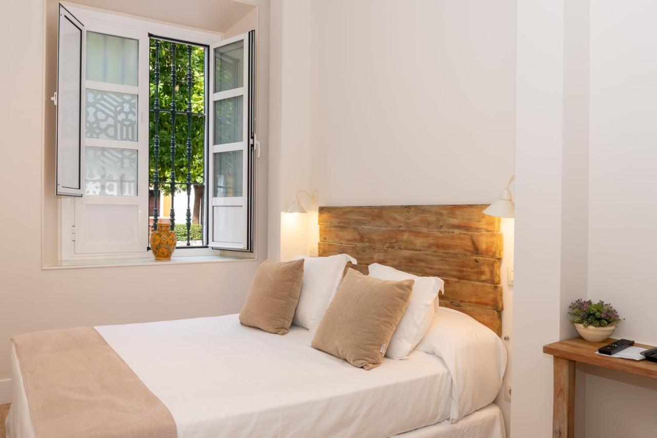 סביליה Hotel Boutique Elvira Plaza מראה חיצוני תמונה