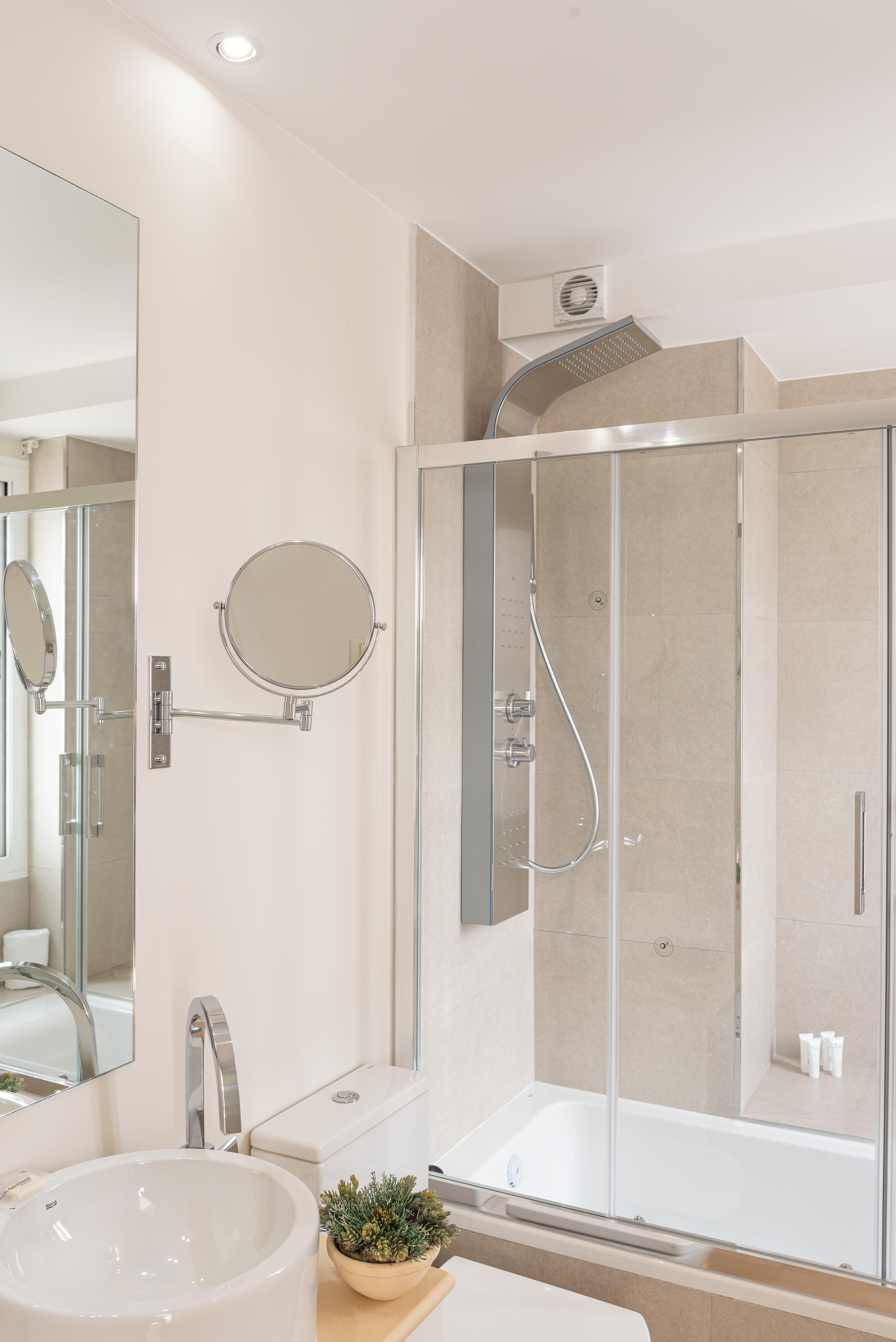 סביליה Hotel Boutique Elvira Plaza מראה חיצוני תמונה