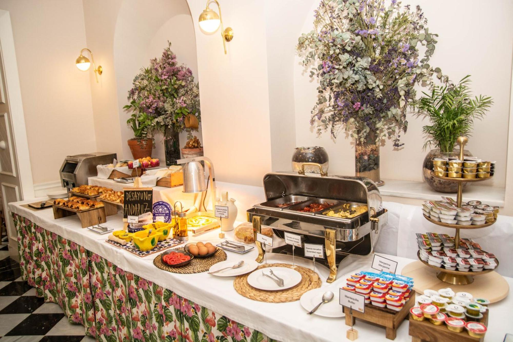 סביליה Hotel Boutique Elvira Plaza מראה חיצוני תמונה