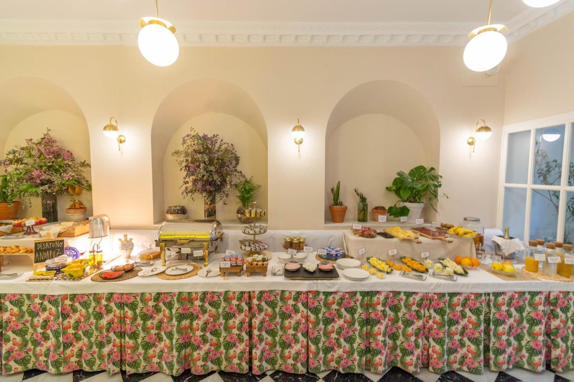 סביליה Hotel Boutique Elvira Plaza מראה חיצוני תמונה