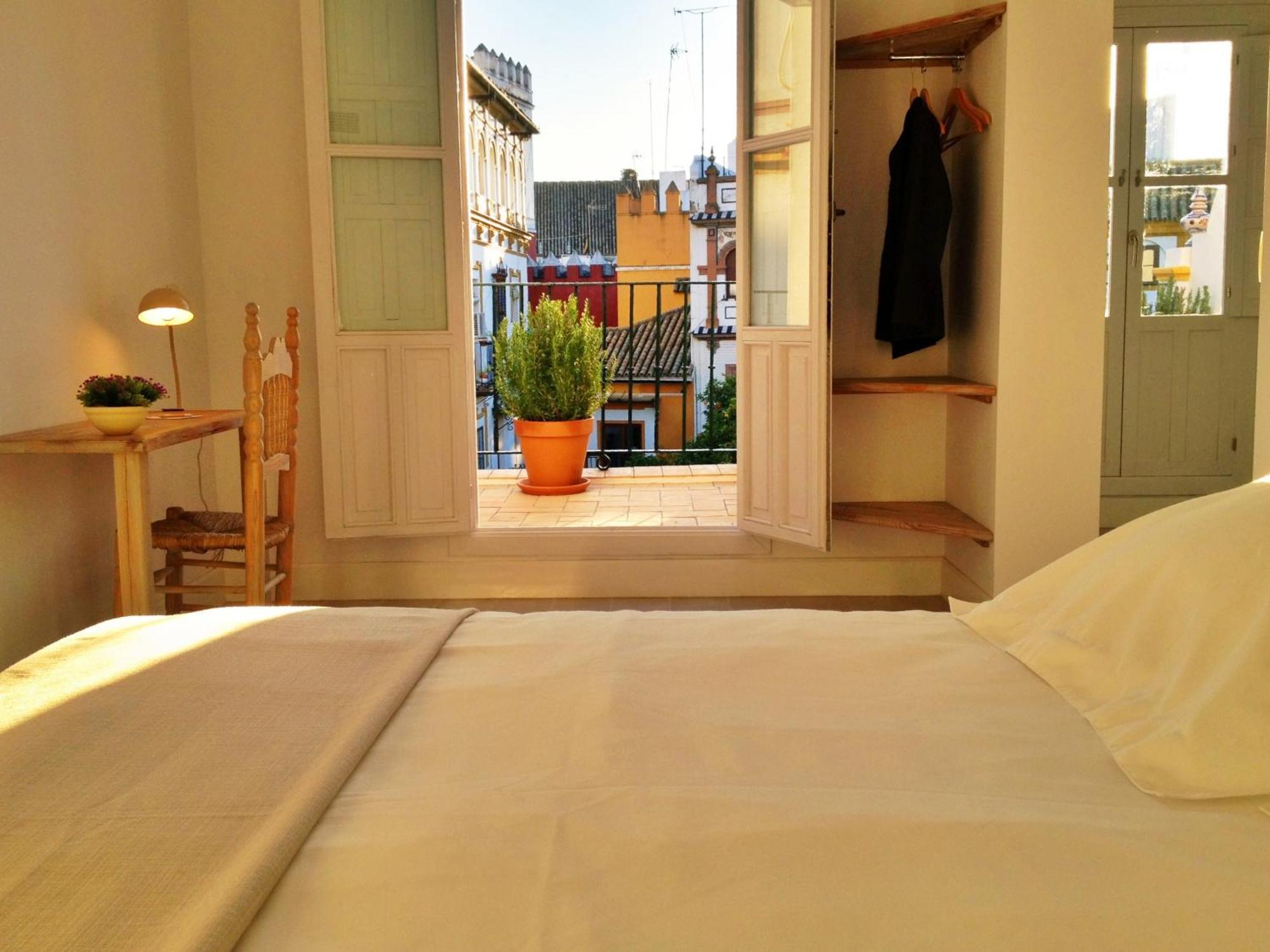 סביליה Hotel Boutique Elvira Plaza מראה חיצוני תמונה