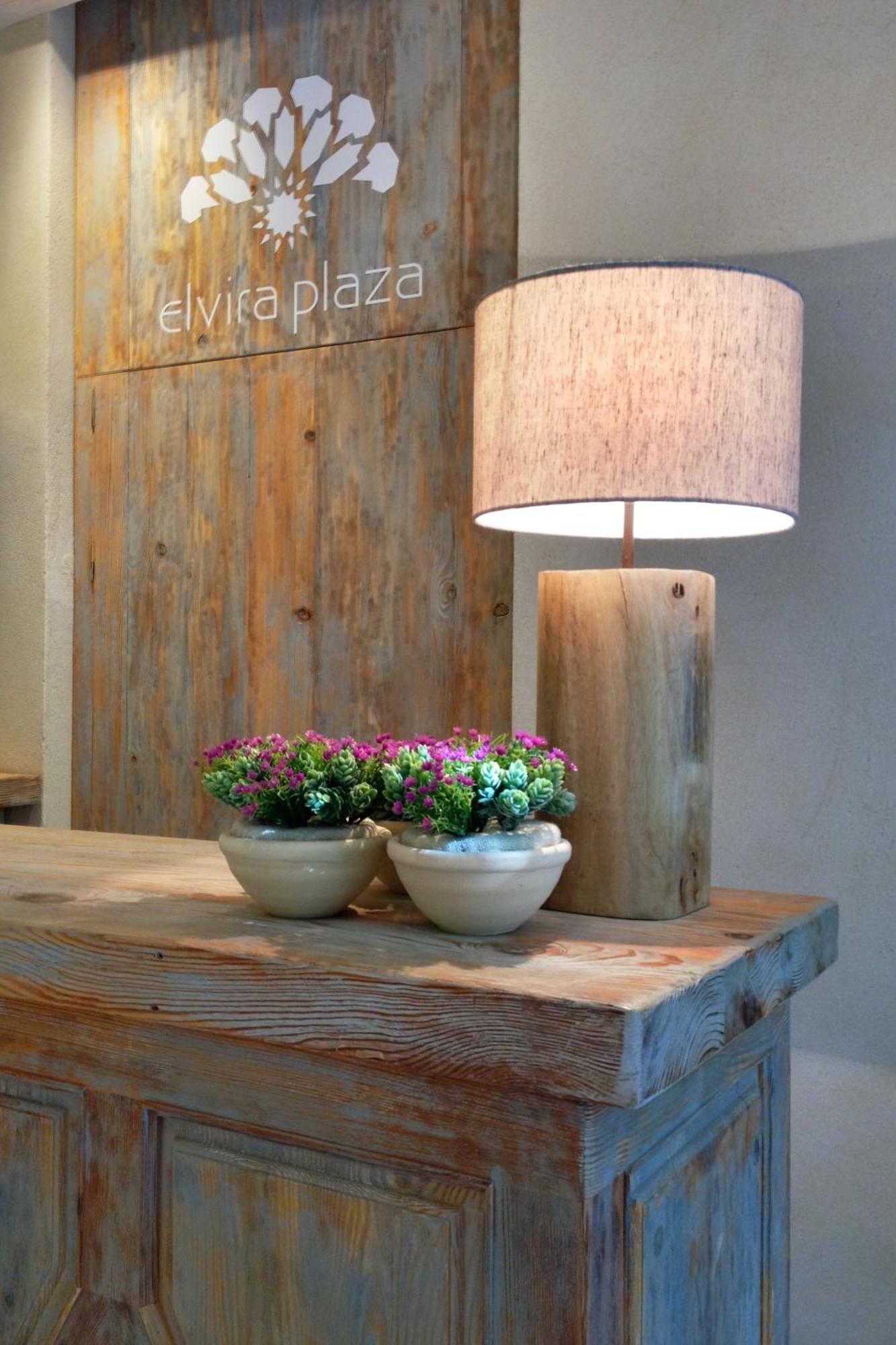 סביליה Hotel Boutique Elvira Plaza מראה חיצוני תמונה